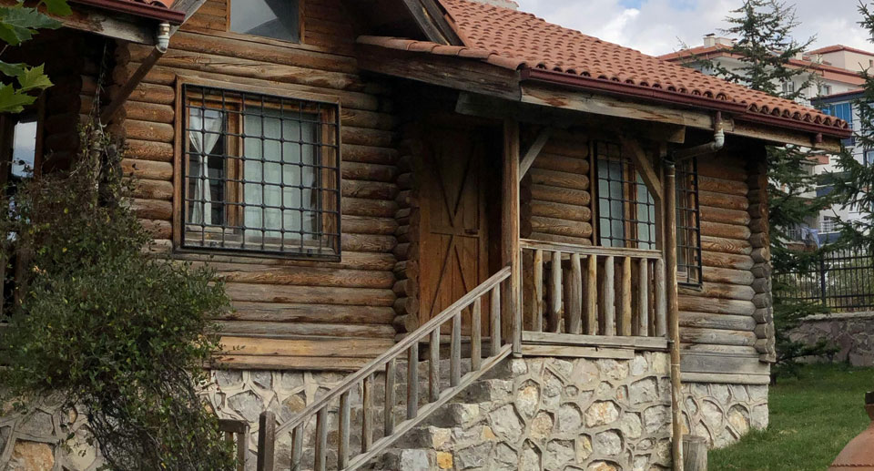 Quels sont les avantages et les inconvénients d’une vente immobilière entre particuliers ?